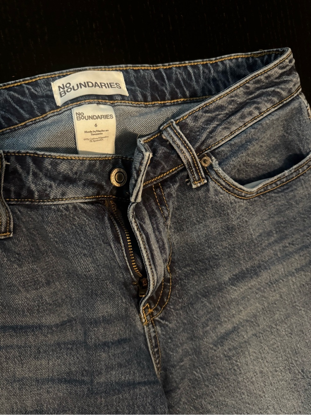 No Boundaries women Medium Blue Straight Leg Jeans